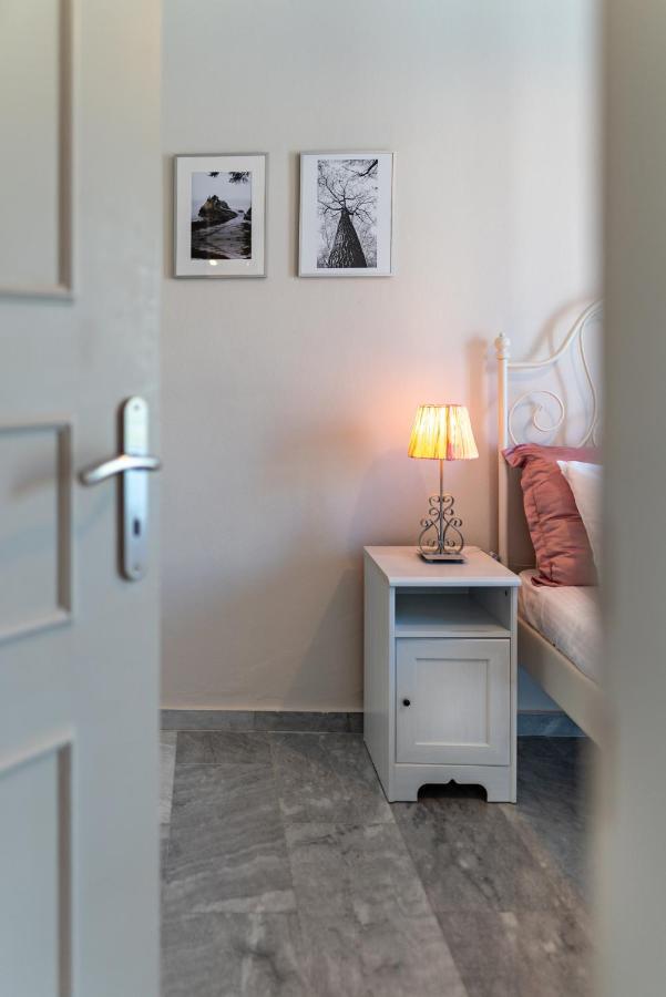 Tres Jolie - Stylish Cityheart Apartment Réthimno Kültér fotó
